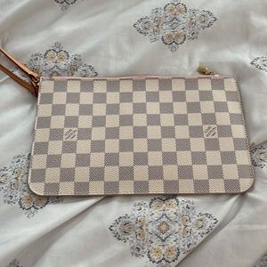 Authentic Louis Vuitton 
Damier Azur Neverfull MM GM Pochette Rose Ballerine